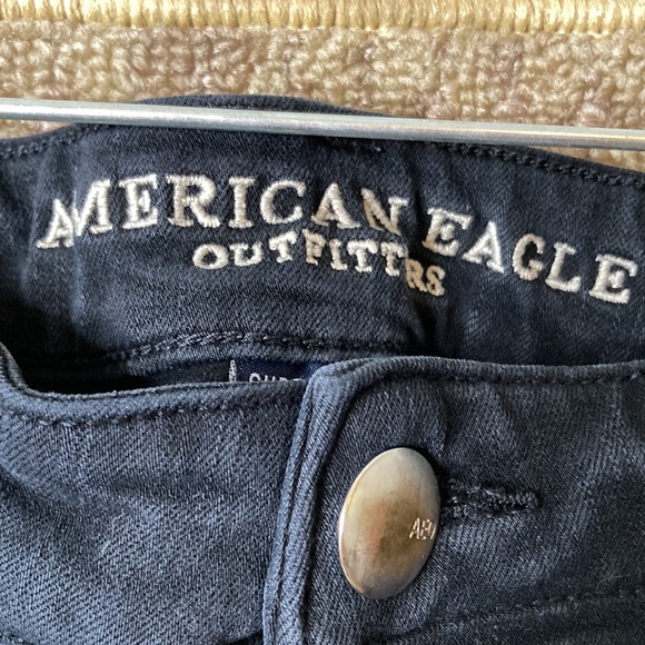 American Eagle size 8 high rise black jeggings. - Picture 3 of 11